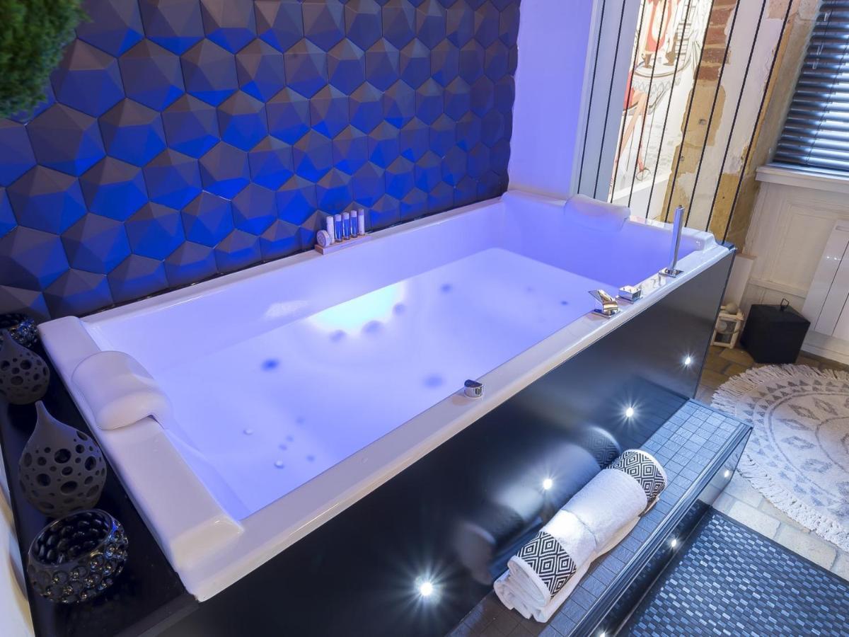 Host Inn - Coeur Vieux Lyon & Spa 外观 照片
